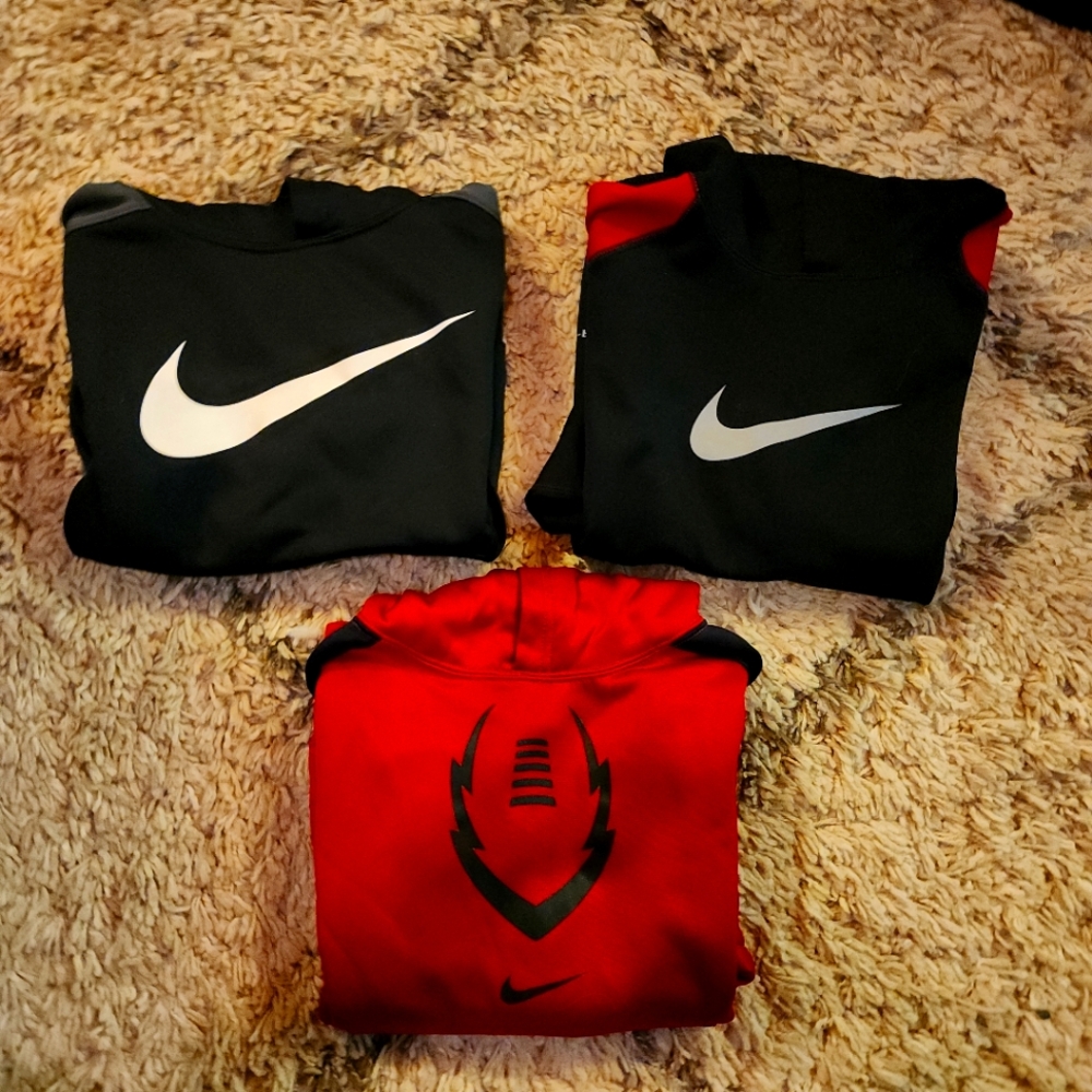 Nike sweatshirts